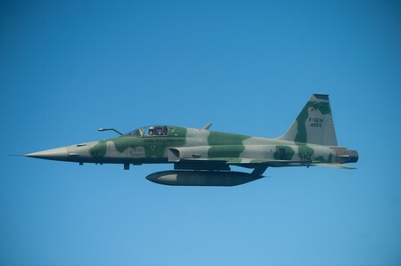 Northrop F 5